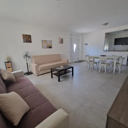 Con Giardino - Pet Friendly * Nocera Umbra